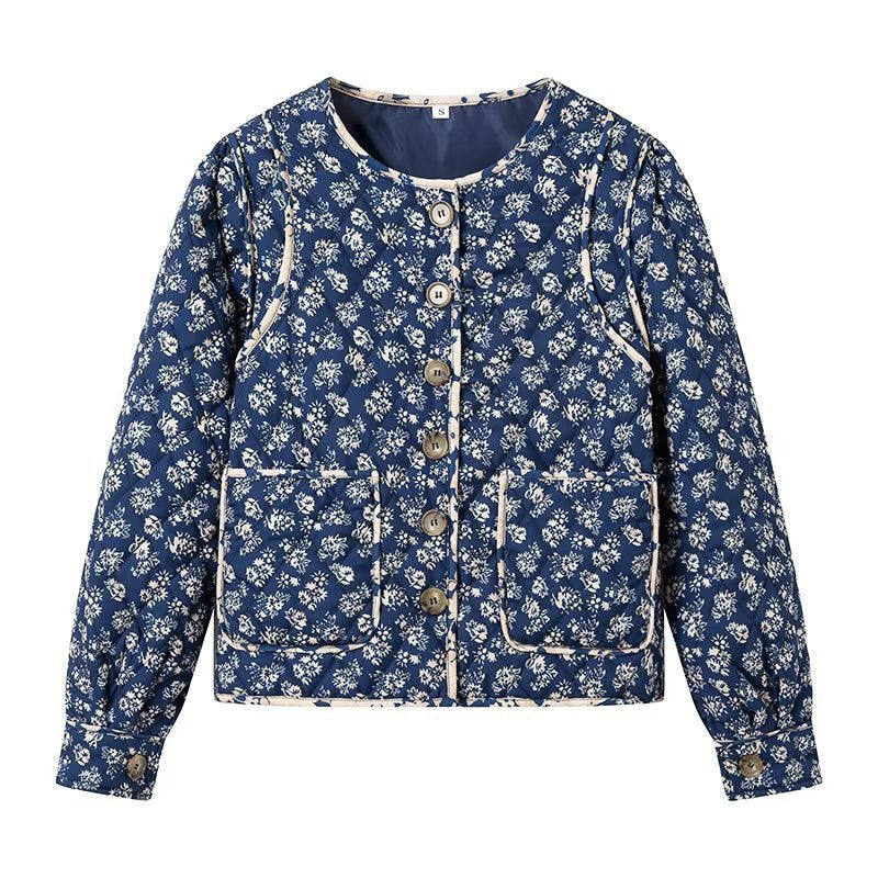 Dame blomsterpreget quiltet jakke med praktiske lommer Skjora