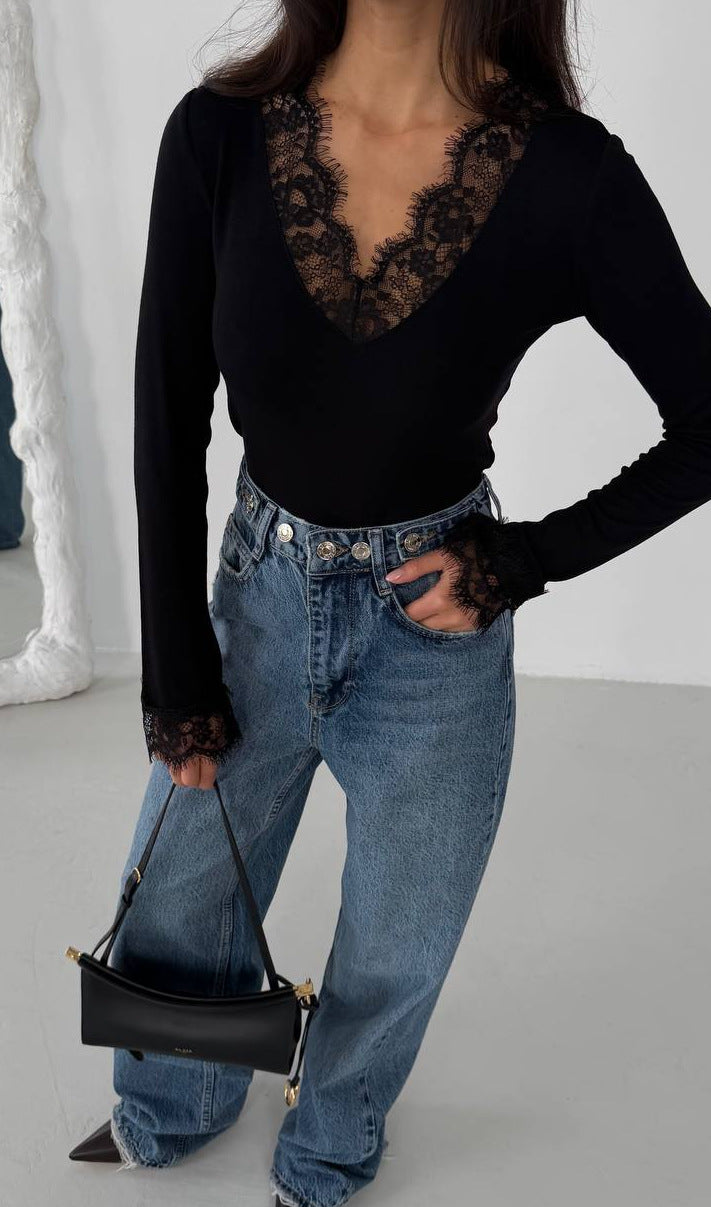 Dame bodysuit med delikat blondekant Skjora