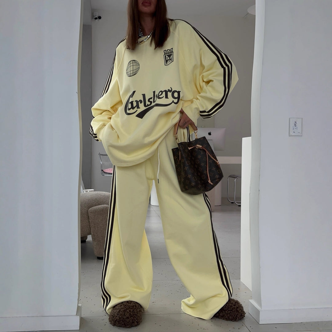 Kvinne casual joggedress med vid design og fargede detaljer Skjora