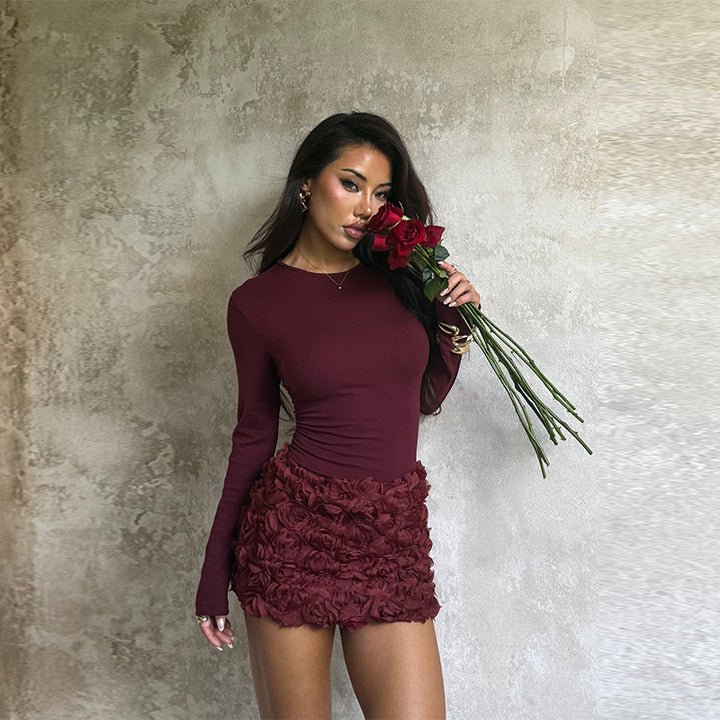 Damer elegant mini kjole med blomsterdesign og lange ermer Skjora