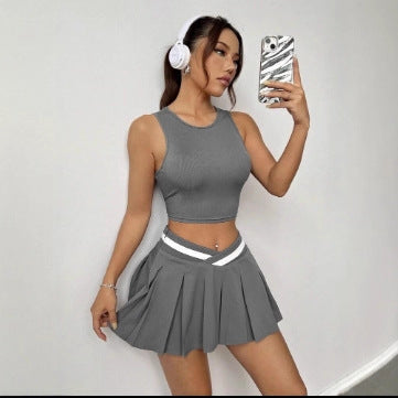 Dame Sporty Crop-Top og Miniskjørt Set Skjora