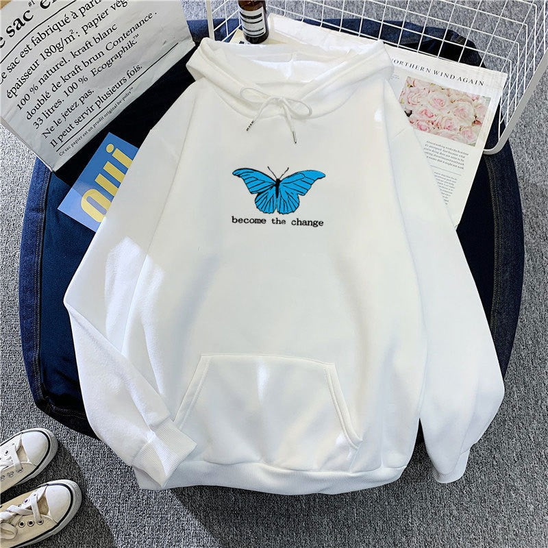 Dame hoodie med kort snitt og unikt sommerfuglmotiv Skjora