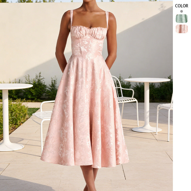 Kvinnemidi kjole med blomster jacquard og stilfull bustier topp Skjora