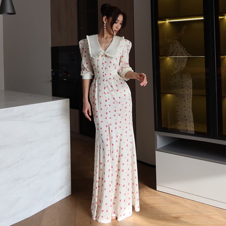 Dame maxi kjole med elegant kragebesetning og blomstermotiver