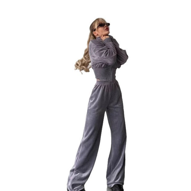 Kvinnelig stilfull fleece joggedress med kort glidelås og elastisk midjebånd Skjora