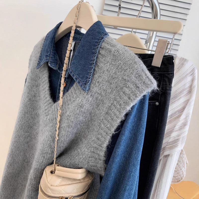 Kvinnes stilige V-hals strikkegenser med avslappet denimlagdeling