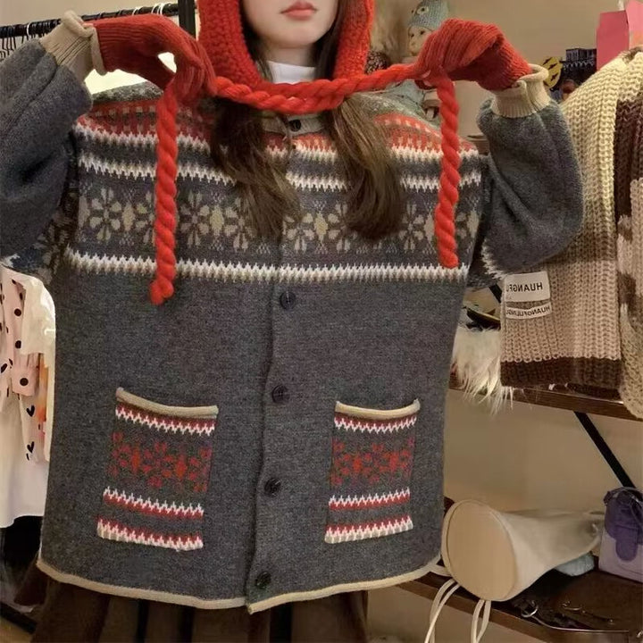 Kvinner Cozy Cardigan med hette og dekorativt mønster Skjora