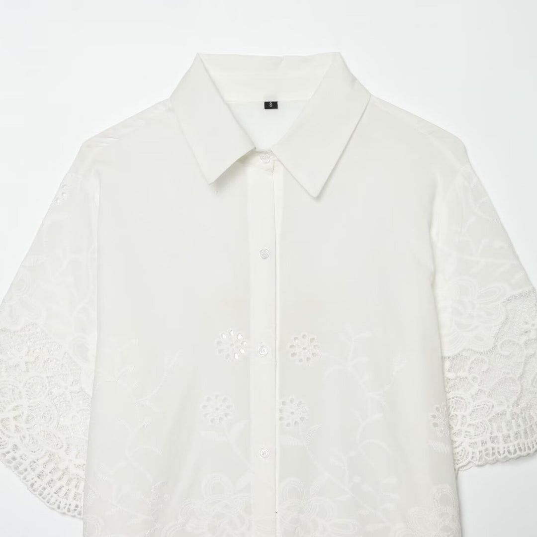 Dame kortermet bluse med filigra spissdekor Skjora