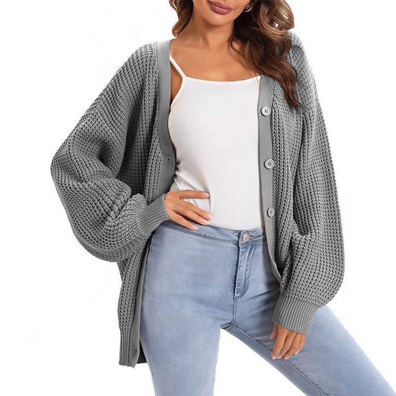 Kvinnes chunky strikket cardigan med en avslappet passform Skjora