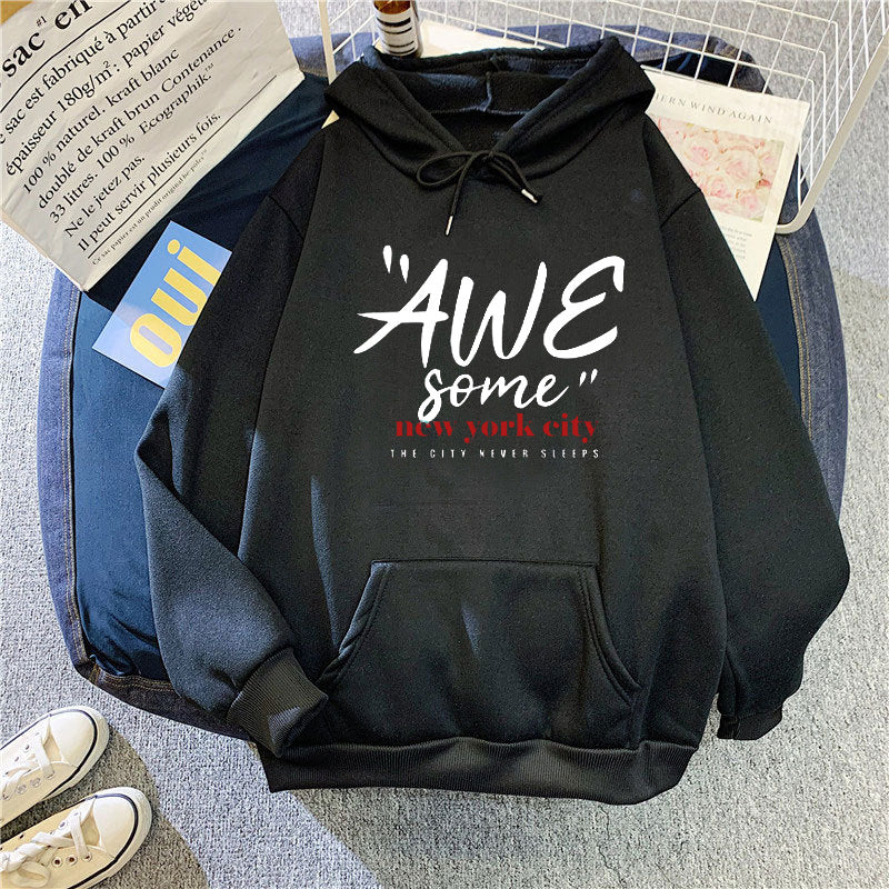 Damen Kapuzenpullover mit stylischem New York Schriftzug Skjora