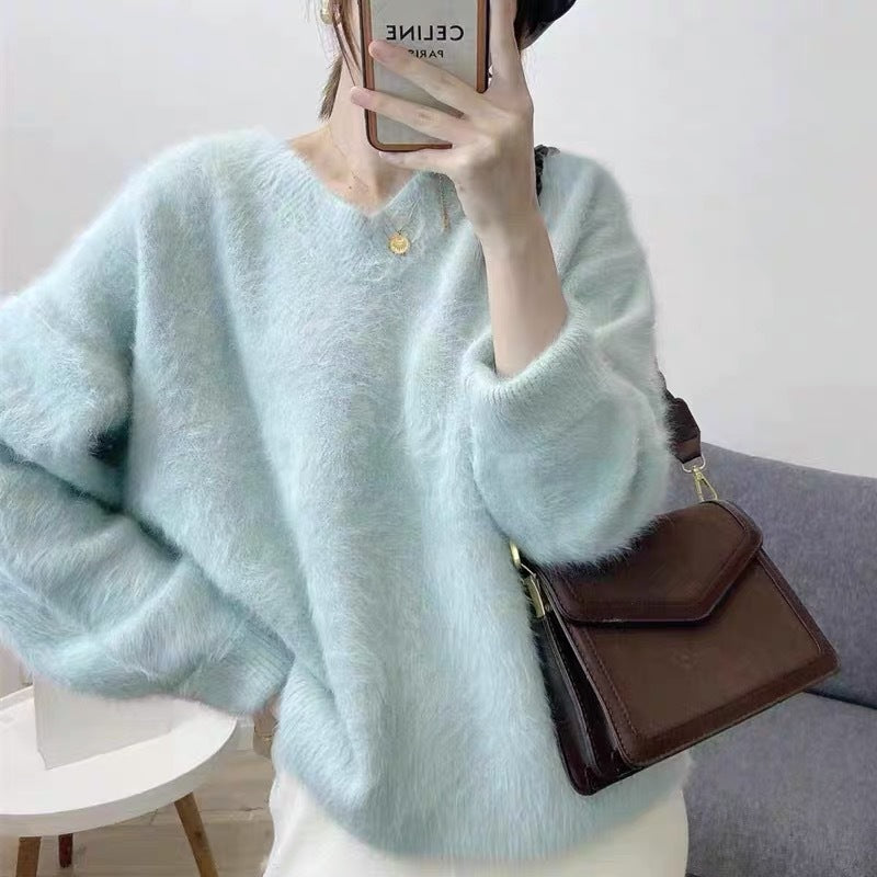 Damer Fluffy V-hals genser laget av Mohair Skjora