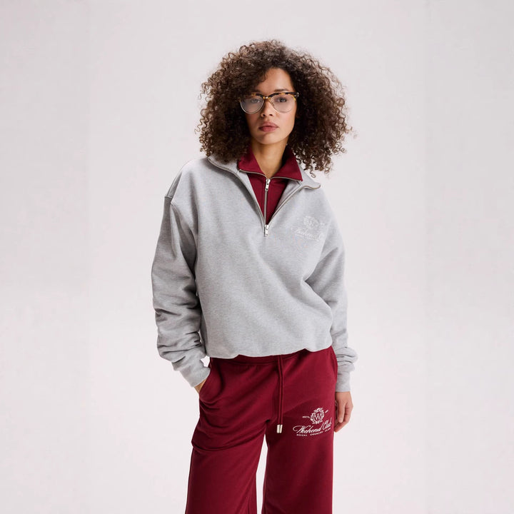 Kvinnelig sporty zip genser med en uformell skjæring og elegant broderi Skjora