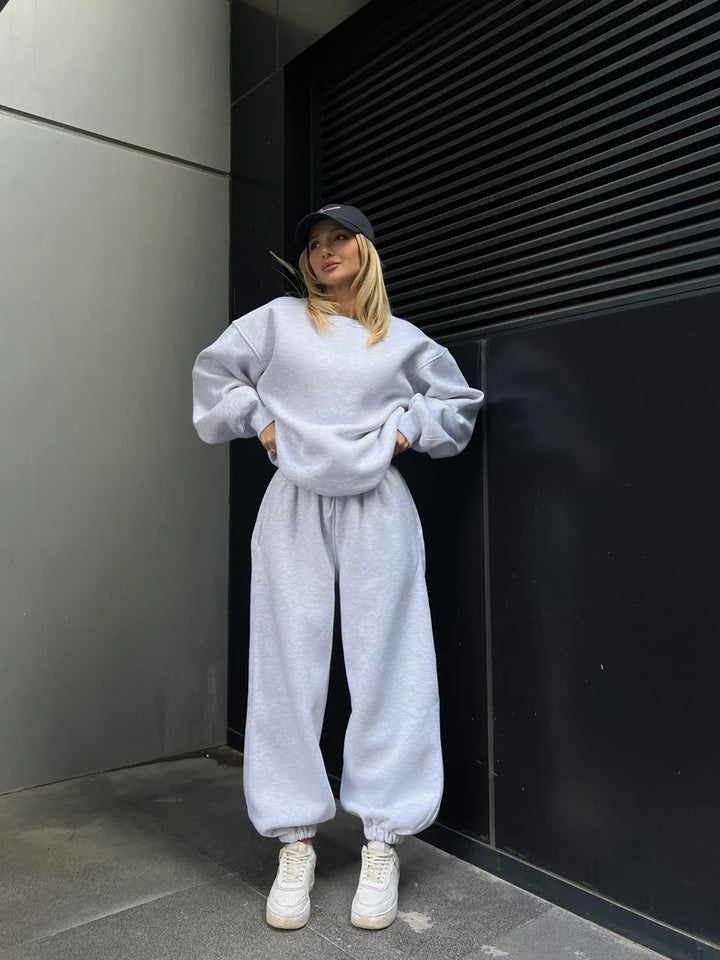 Kvinners oversized genser og joggebukse sett Skjora