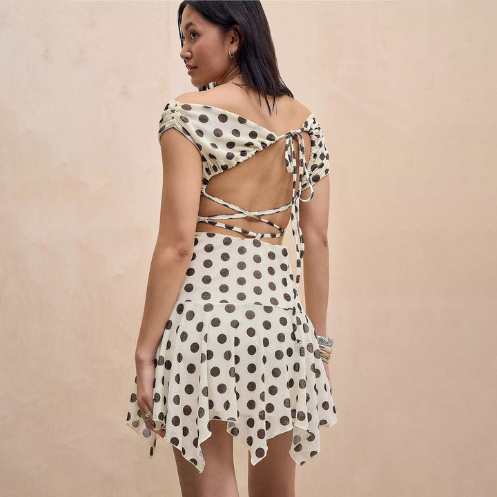 Dame leken Polka Dot kjole med lett stoff og dyp V-hals Skjora
