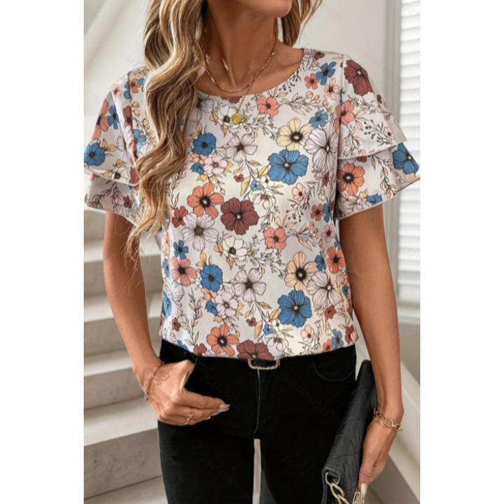Damer kortermet bluse med volang og blomsterdesign Skjora