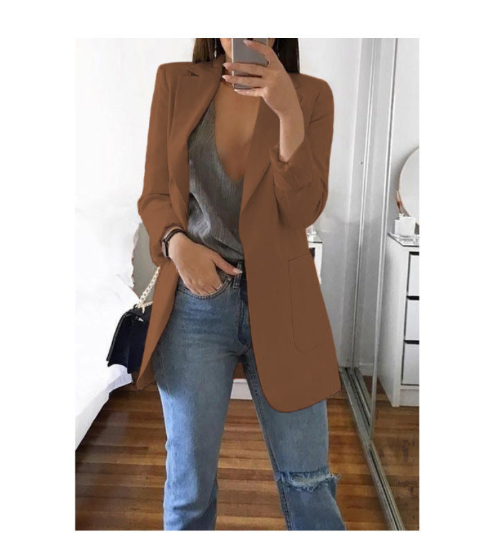 Dame elegant blazer med innsvingt snitt og praktiske lommer Skjora