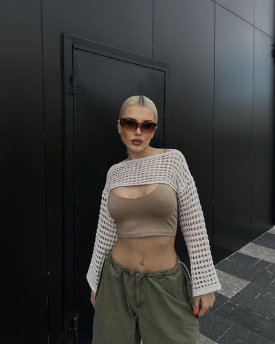 Dame heklet crop-top med elegant åpen design og lange ermer Skjora