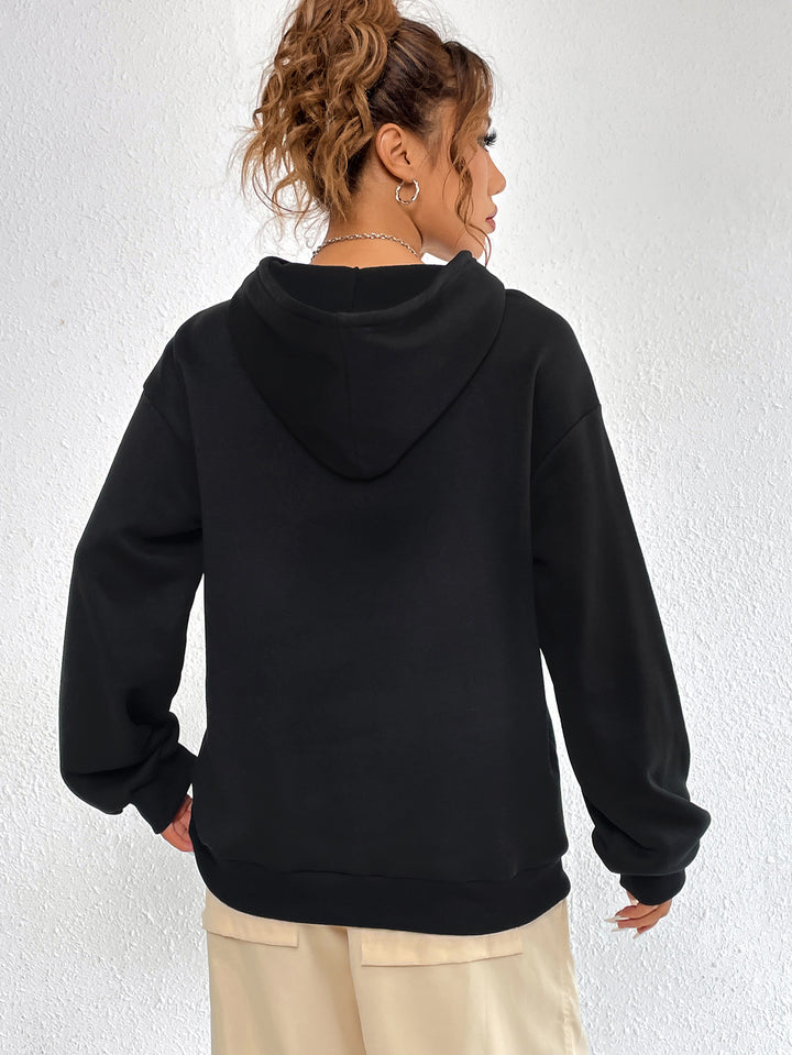 Dame Oversized Hettegenser med Urban Trykk og Hette Skjora