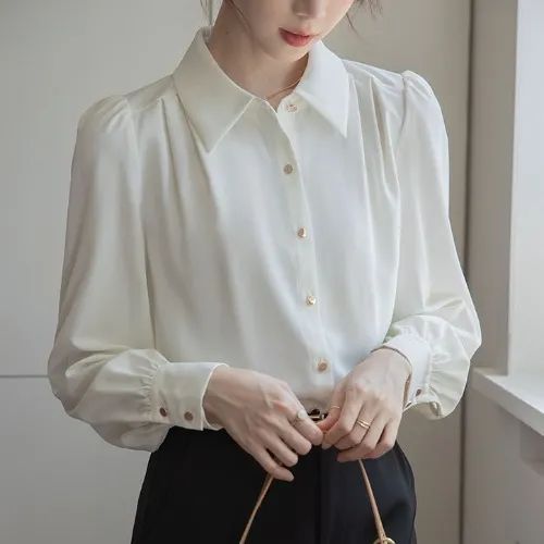Kvinnes elegant skjorte bluse Skjora