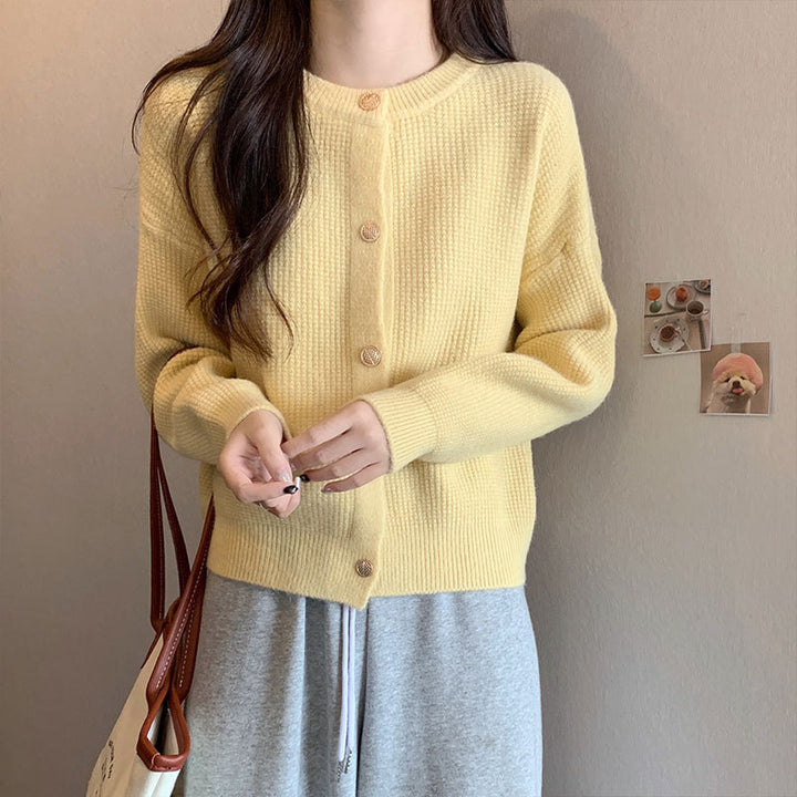 Damer Cozy Cardigan med Fin Strukturert Mønster og Knappe Detaljer Skjora