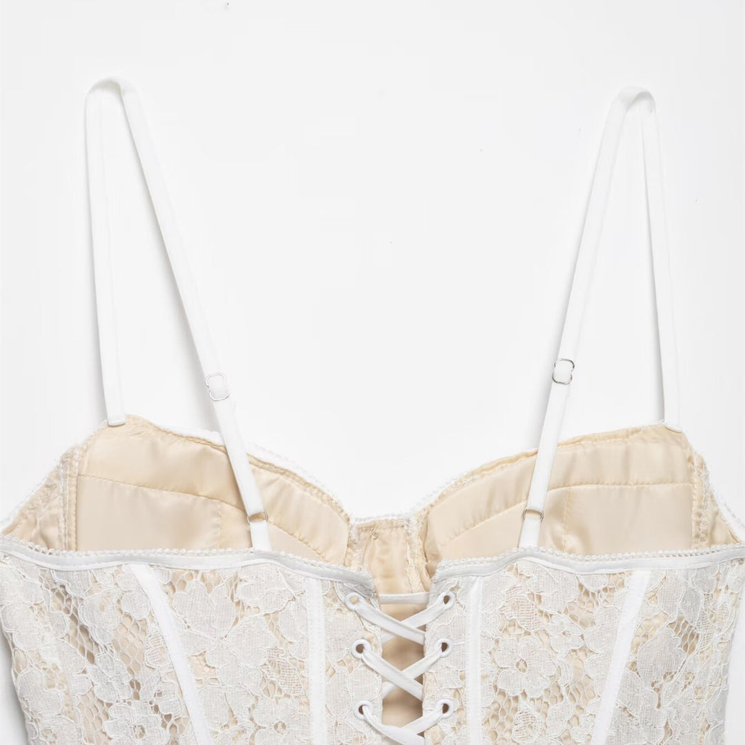 Dame-Bustier med fin spissbehandling og justerbare stropper Skjora