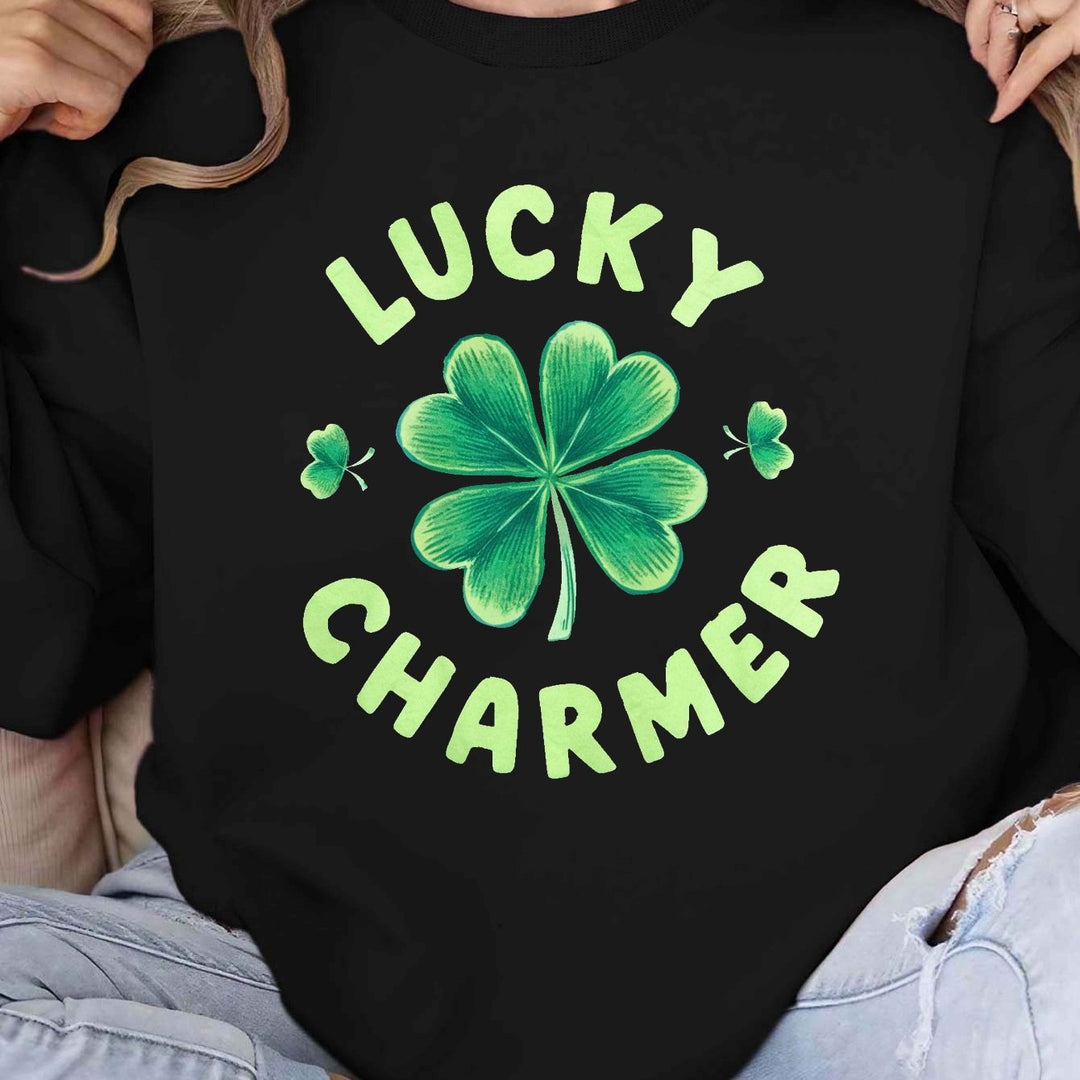 Dame sweatshirt med trendy kløverdesign og inspirerende tekst Skjora