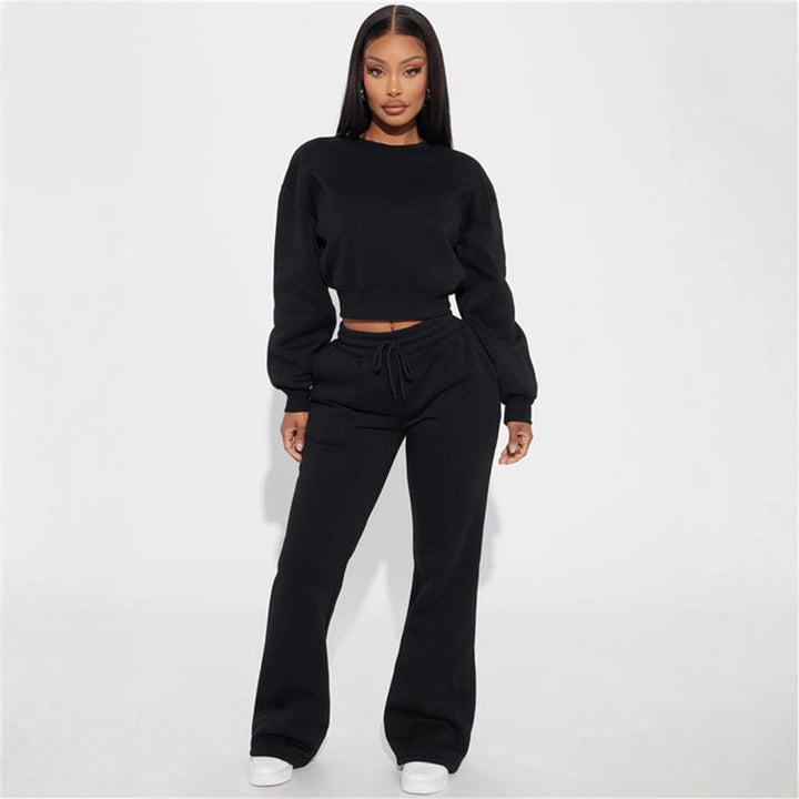 Kvinne cropped hettegenser med senket skuldre og bred kant Skjora