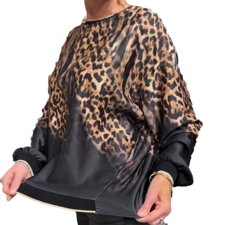 Kvinnes Fasjonable Genser med Trendy Leopardtrykk Skjora