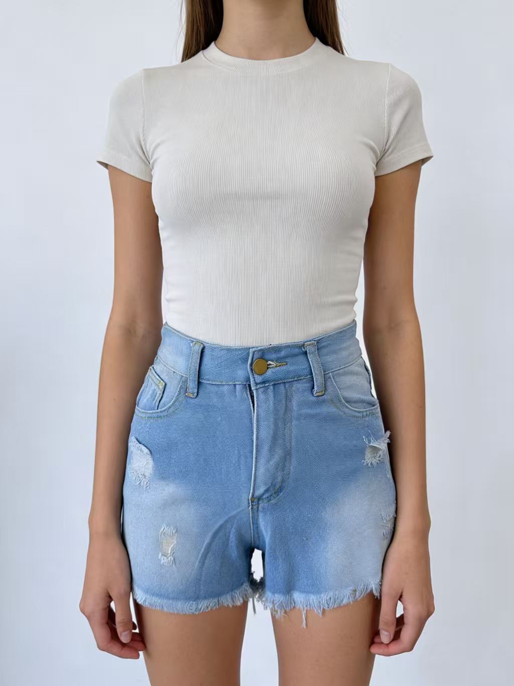 Dame Crop Top og Høyt liv Jeans-Shorts Skjora