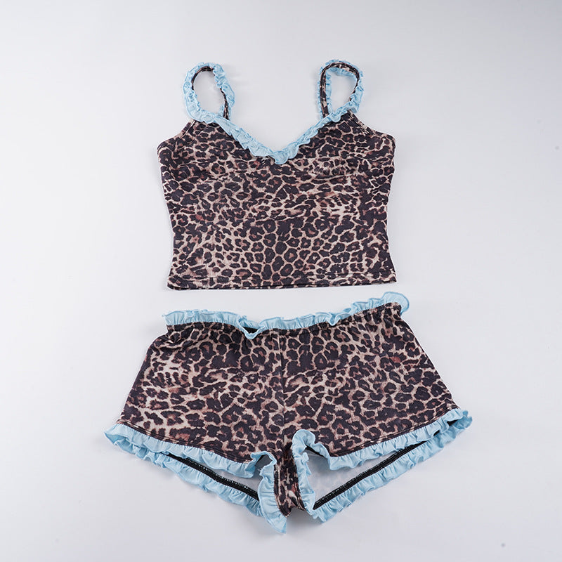 Dame Pyjamasett med elegant leopardmønster og volangdetaljer Skjora