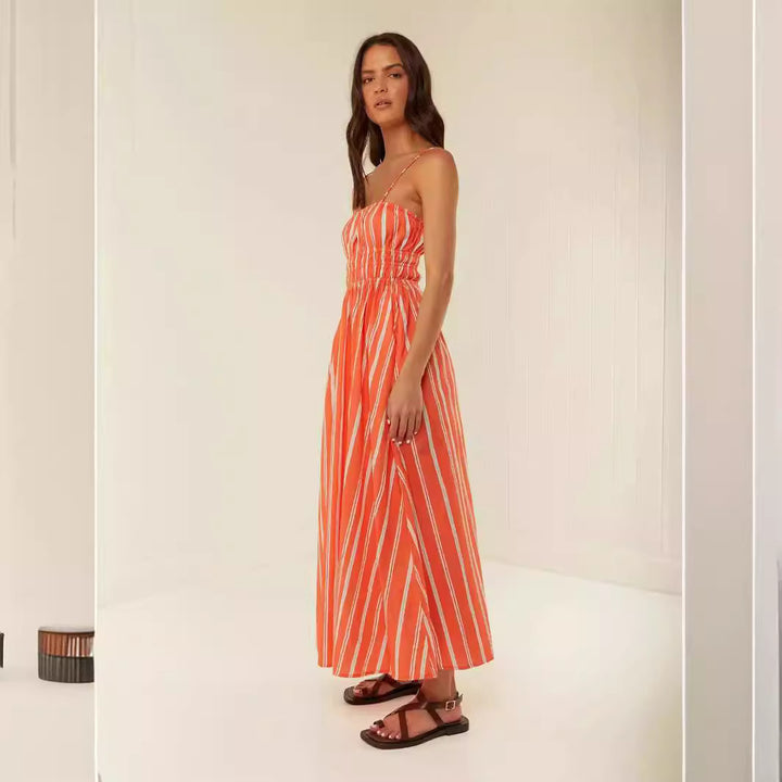 Kjole i maxi-stil for kvinner med elastisk midje og leken blomsterprint Skjora