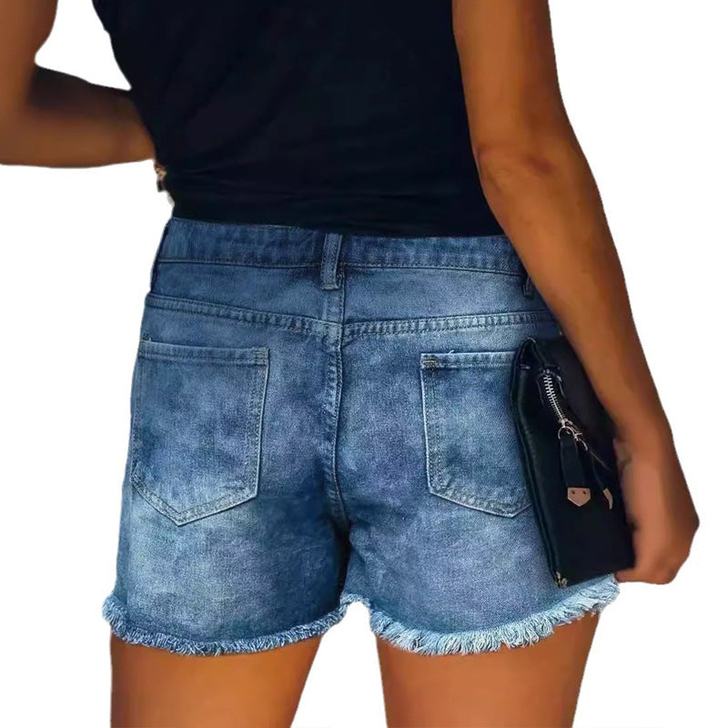 Dame Destroyed Denim Shorts med frynsete lommer og stilige applikasjoner Skjora