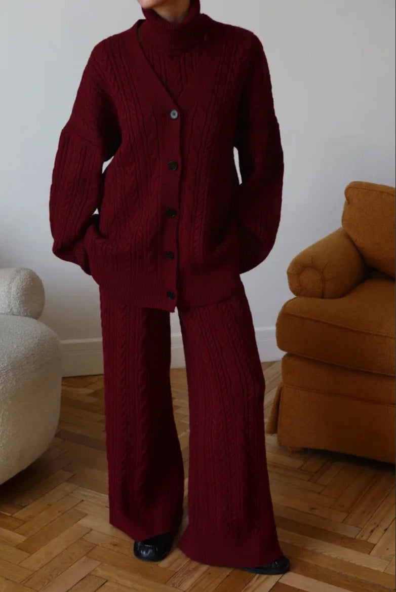 Damer strikket loungewear sett med løs passform og koselige detaljer Skjora