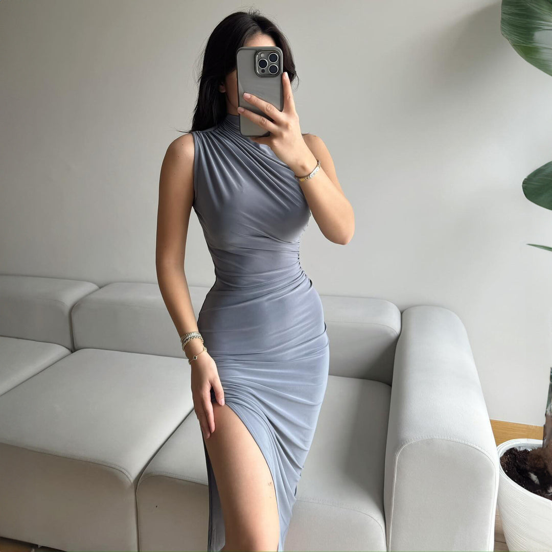 Damer Elegante Innvorringskjole med figursydd snitt og høy splitt Skjora