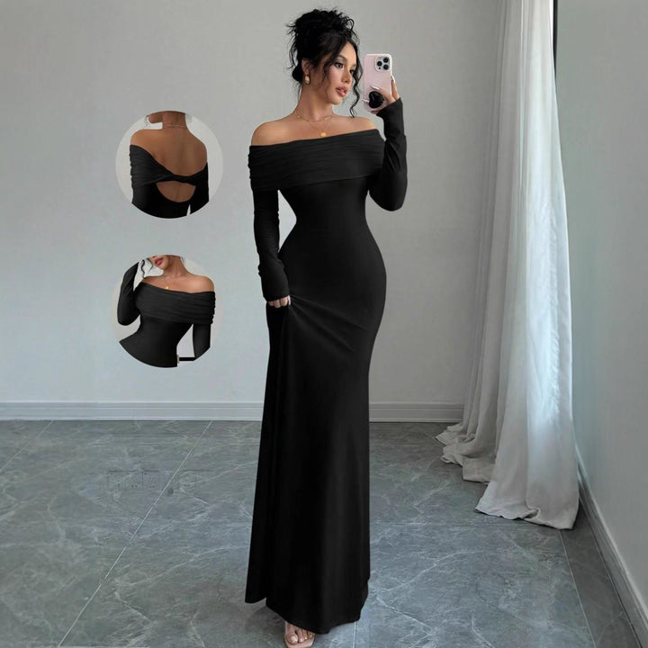 Dame Elegante Off-Shoulder Maksikjole med figurnær passform og lange ermer Skjora