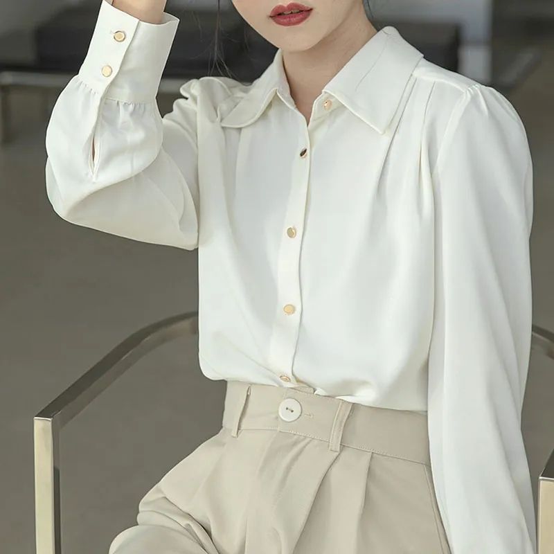 Kvinnes elegant skjorte bluse Skjora