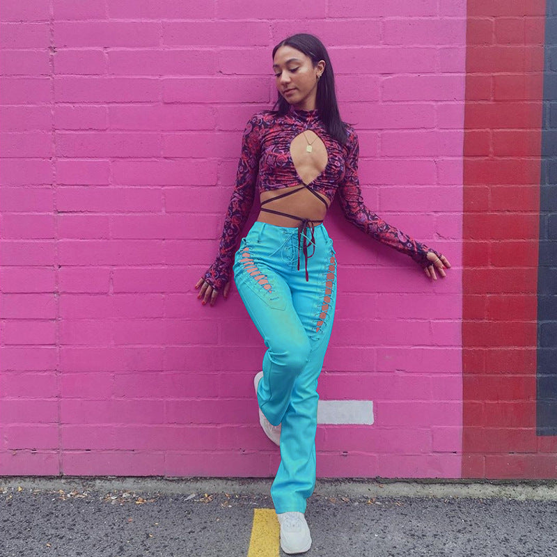 Dame Crop-Top med innovativt cut-out-design og lange ermer Skjora