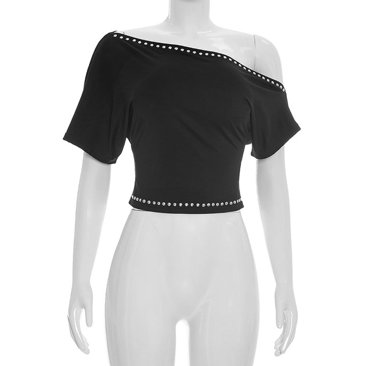 Dame asymmetrisk Crop-Top med myk flytende stoff og dekorativ naglebesetning Skjora