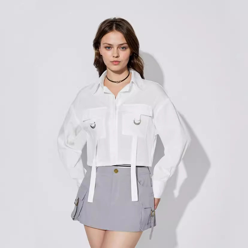 Dame cropped skjorte med praktiske lommer og moderne detaljer Skjora
