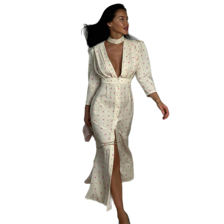 Kvinne maxi kjole med elegant V-hals og trendy knappedesign