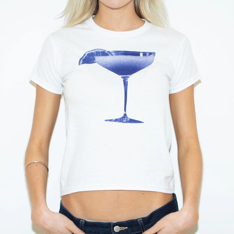 Damer cropped T-skjorte med friskt cocktailmotiv Skjora