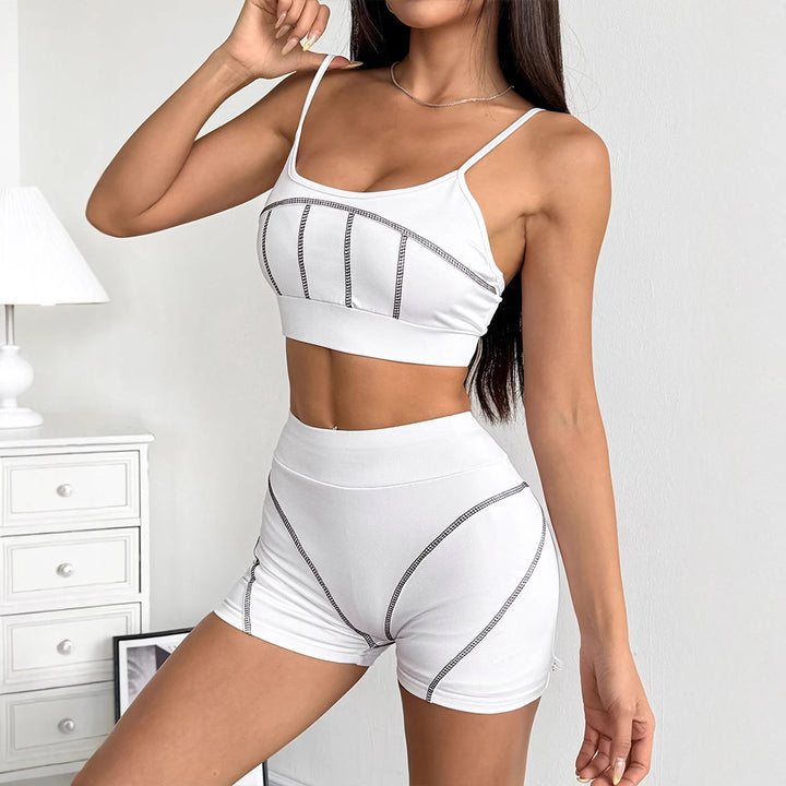 Dame Sporty sett med crop top og shorts Skjora