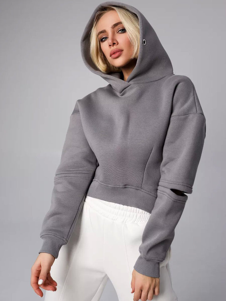 Kvinne cropped hettegenser med moderne snitt og elegante detaljer Skjora