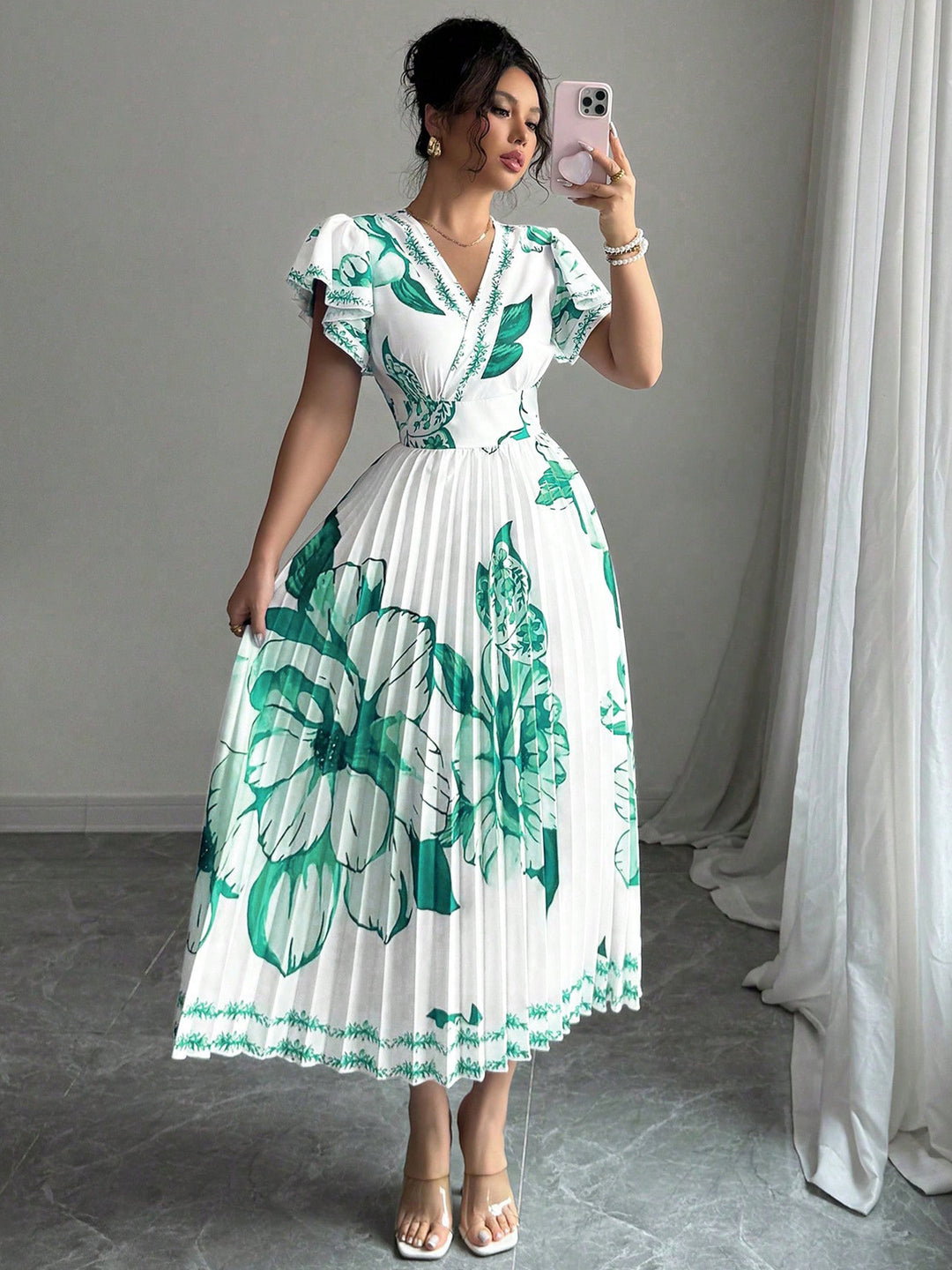 Damer Plisse Maxi Jersey Kjole med blomsterdetaljer og V-utsnitt Skjora