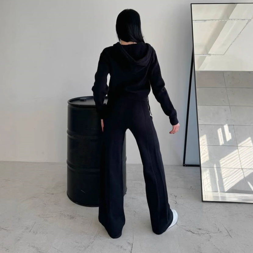 Kvinnelig Komfortabel Fleece Jumpsuit med Praktisk Hette og Glidelås Skjora