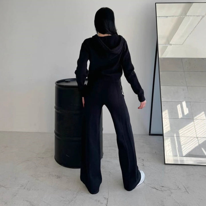 Kvinnelig Komfortabel Fleece Jumpsuit med Praktisk Hette og Glidelås Skjora