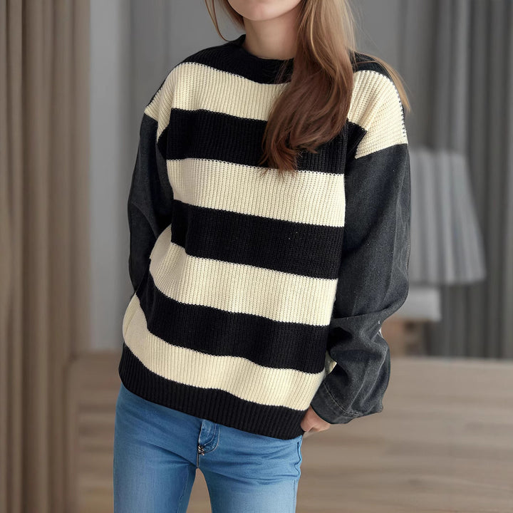Kvinne stripete oversized genser med myk bomullsblanding og moderne design Skjora