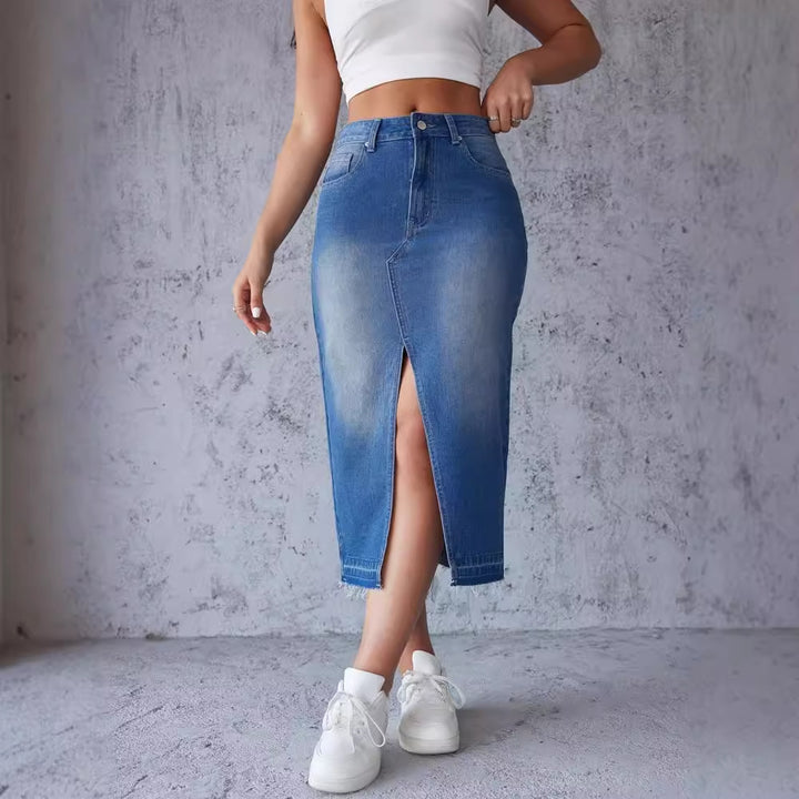 Kvinnes denim midi skjørt med høy splitt og skreddersydd snitt Skjora