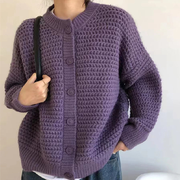 Kvinnes chunky strikket cardigan med dekorative knapper og avslappet snitt Skjora