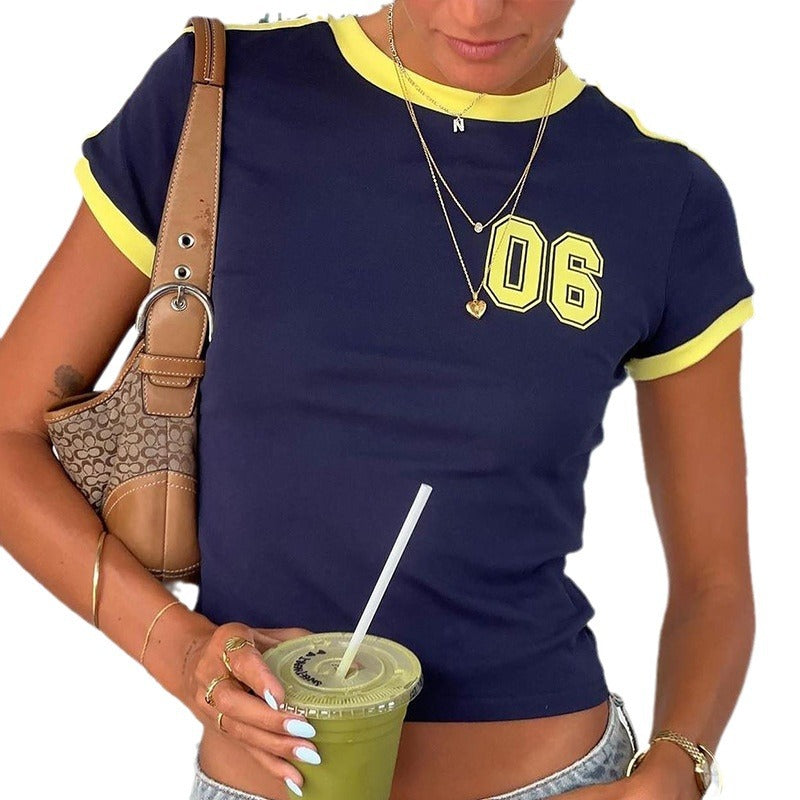 Damer trendy cropped T-skjorte med iøynefallende sportslige detaljer Skjora